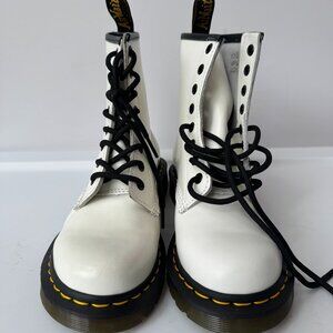**NEW** 1460 Smooth Leather Lace Up Boots in White